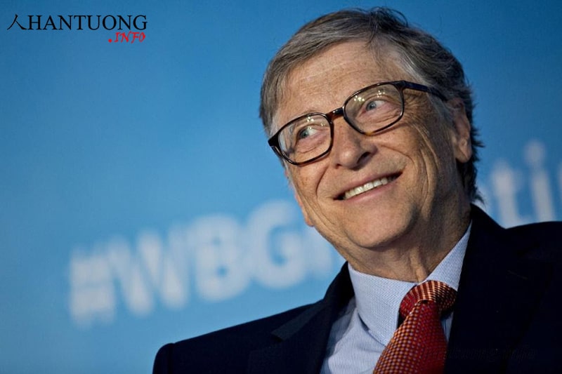 Bill Gates - chủ tịch tập đoàn Microsoft có phần cằm đầy đặn Bill Gates - chủ tịch tập đoàn Microsoft có phần cằm đầy đặn