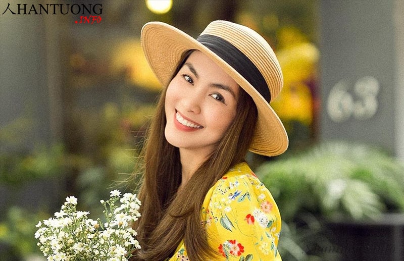 Diễn viên Tăng Thanh Hà có lông mày dài hơn mắt Diễn viên Tăng Thanh Hà có lông mày dài hơn mắt